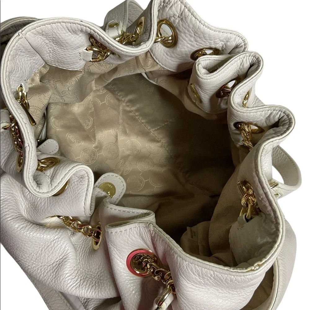Michael Kors Jet Set Large Drawstring Chain Bag